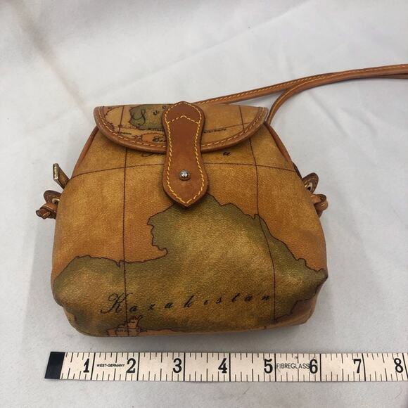 Alverio Martin Classe Geo Tan Leather Crossbody Bag - Picture 11 of 16